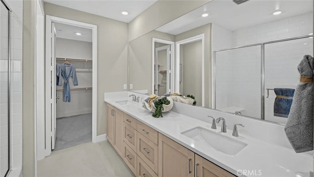 Photos shown are of model only- not actual homesite. - 2035 Wildberry Way, Rancho Mission Viejo CA 92694 - photo 15