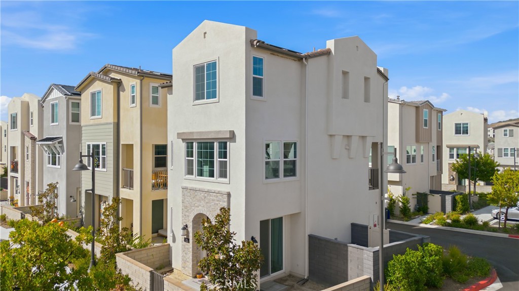 221 Heartland Way, Rancho Mission Viejo CA 92694 - photo 10