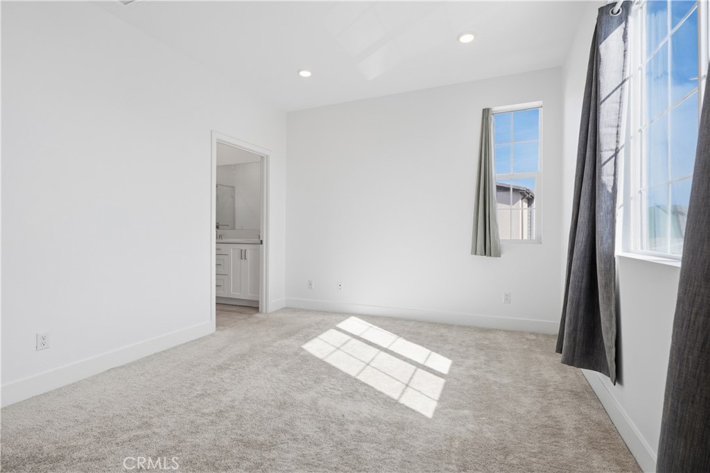 221 Heartland Way, Rancho Mission Viejo CA 92694 - photo 16