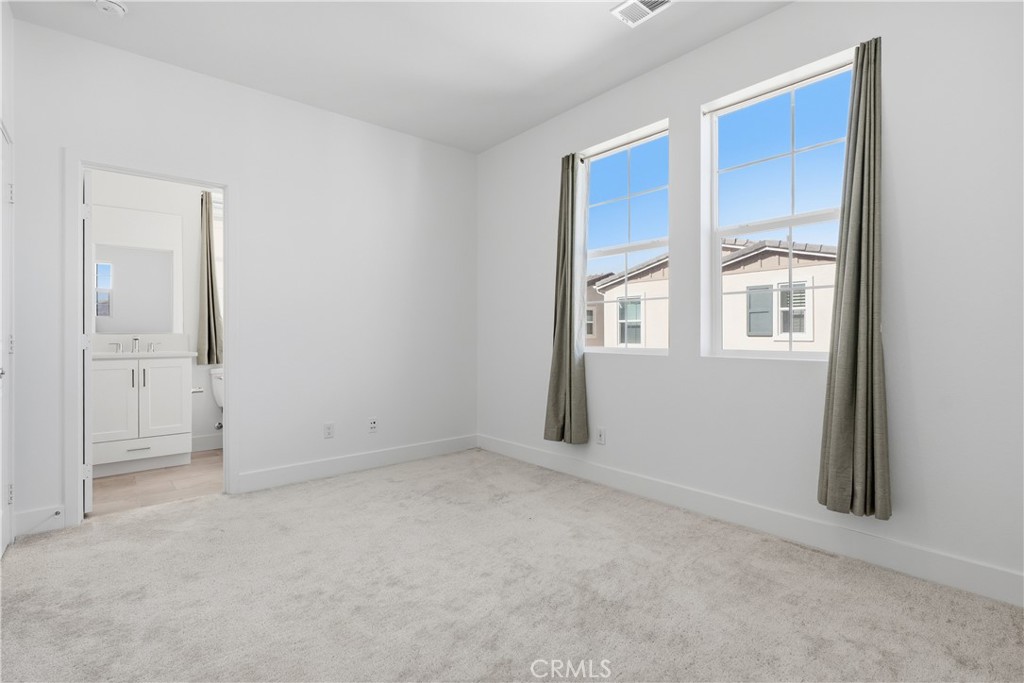 221 Heartland Way, Rancho Mission Viejo CA 92694 - photo 21