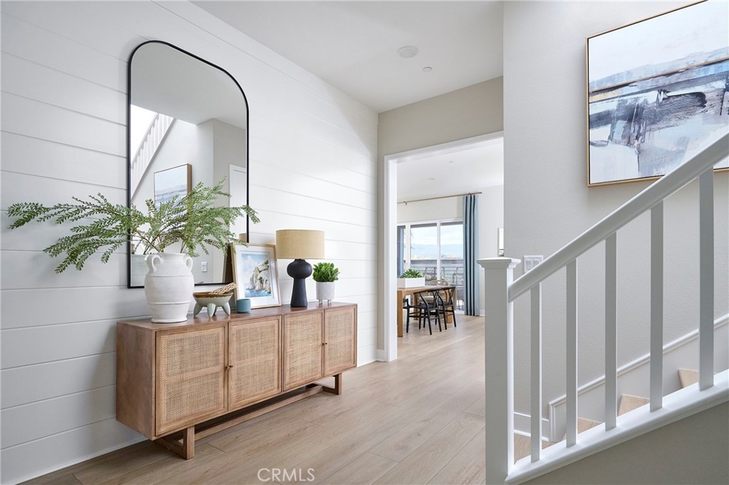 Model Photos: Photos shown are of the model home for this floor plan. Actual finishes, features, and landscaping may var - 246 Renewal Road, Rancho Mission Viejo CA 92694 - photo 6