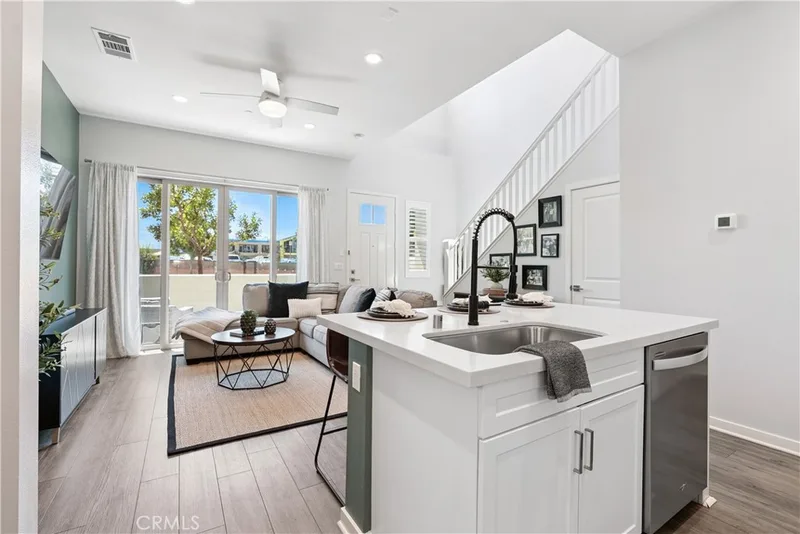 296 Alienta Lane, Rancho Mission Viejo, CA 92694