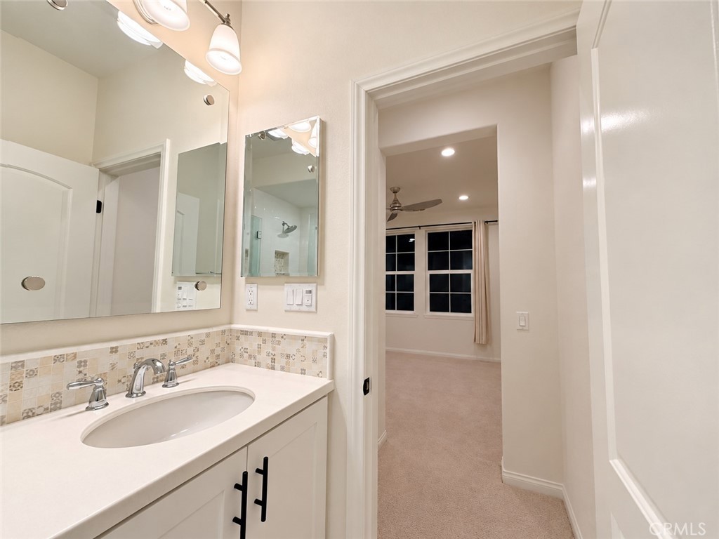 Bathroom toward secondary bedroom. - 31 Garcilla Drive, Rancho Mission Viejo CA 92694 - photo 28