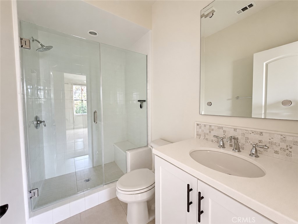 Secondary shower bathroom. - 31 Garcilla Drive, Rancho Mission Viejo CA 92694 - photo 30