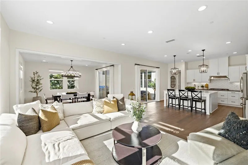 44 Jarano Street, Rancho Mission Viejo, CA 92694