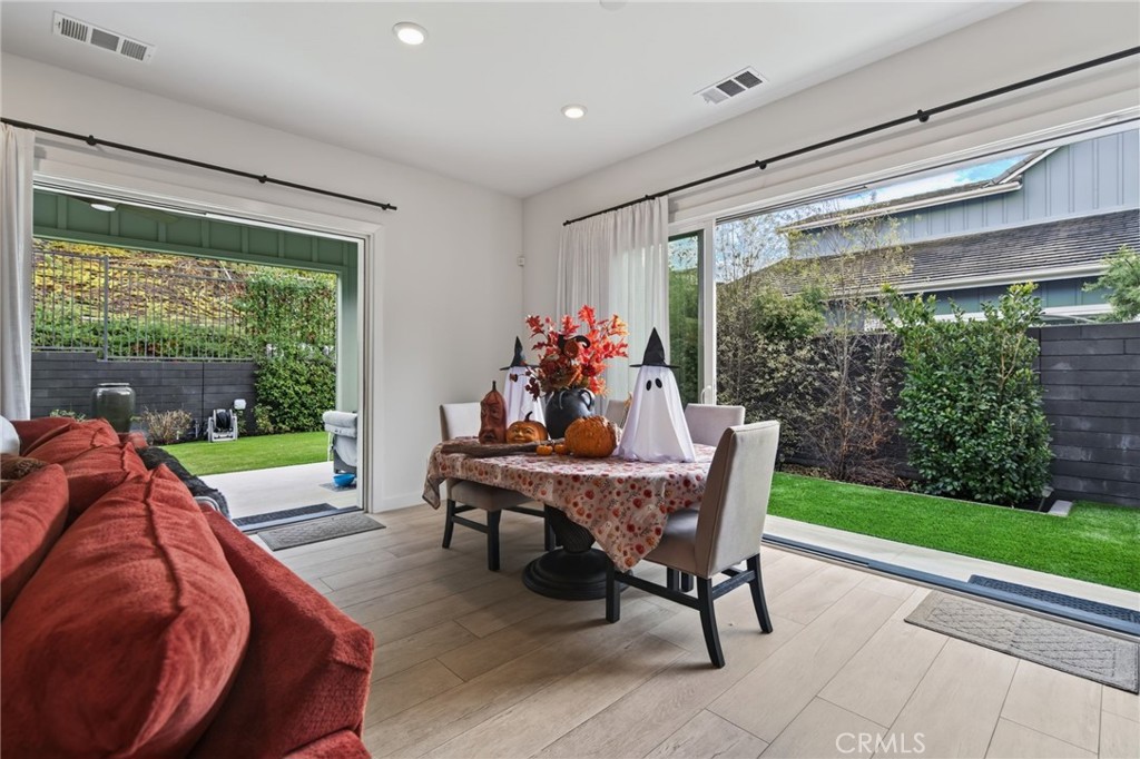 Dining Area - 455 Sunrise, Rancho Mission Viejo CA 92694 - photo 4