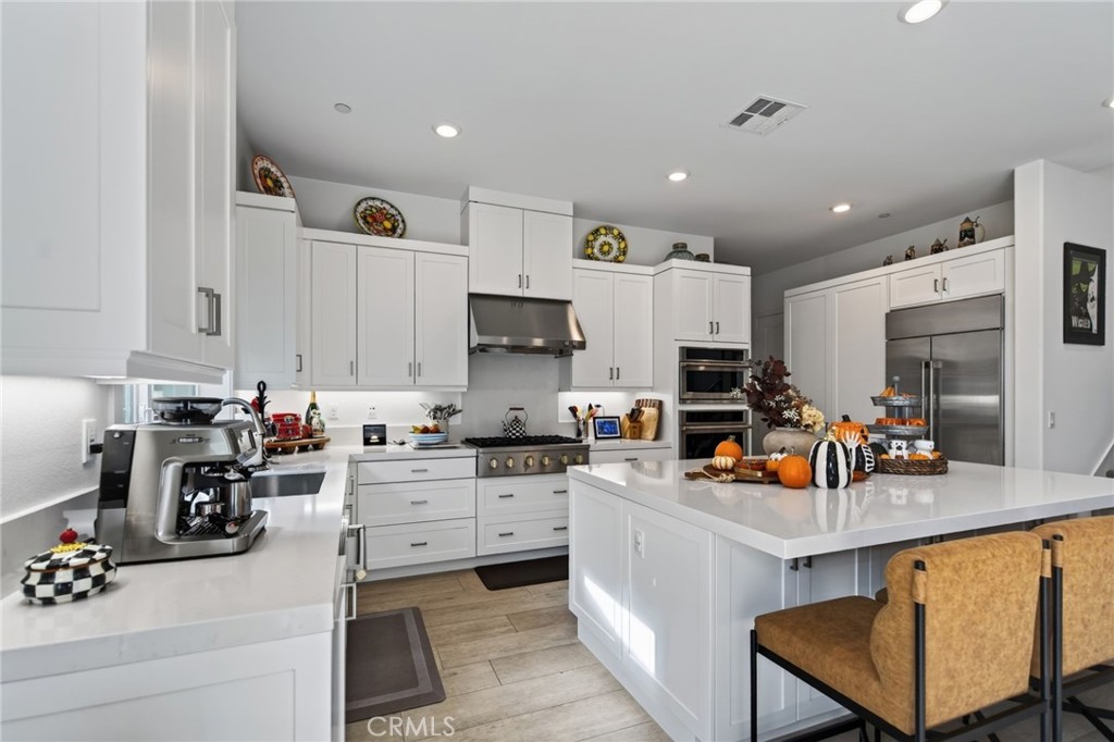 Kitchen - 455 Sunrise, Rancho Mission Viejo CA 92694 - photo 11