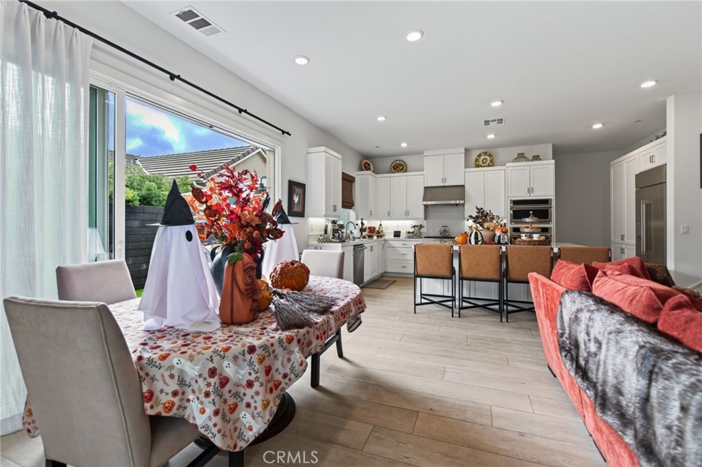 Looking into kitchen from Dining - 455 Sunrise, Rancho Mission Viejo CA 92694 - photo 15