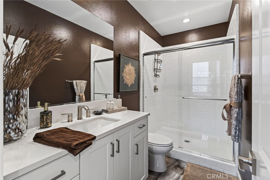 Upstairs bathroom - 455 Sunrise, Rancho Mission Viejo CA 92694 - photo 26