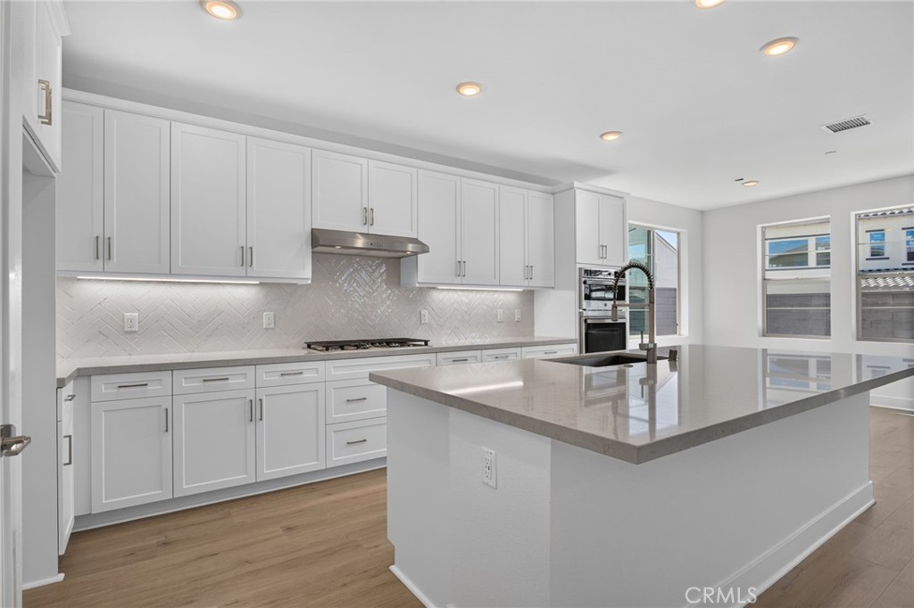5064 Solace Drive, Rancho Mission Viejo CA 92694 - photo 13