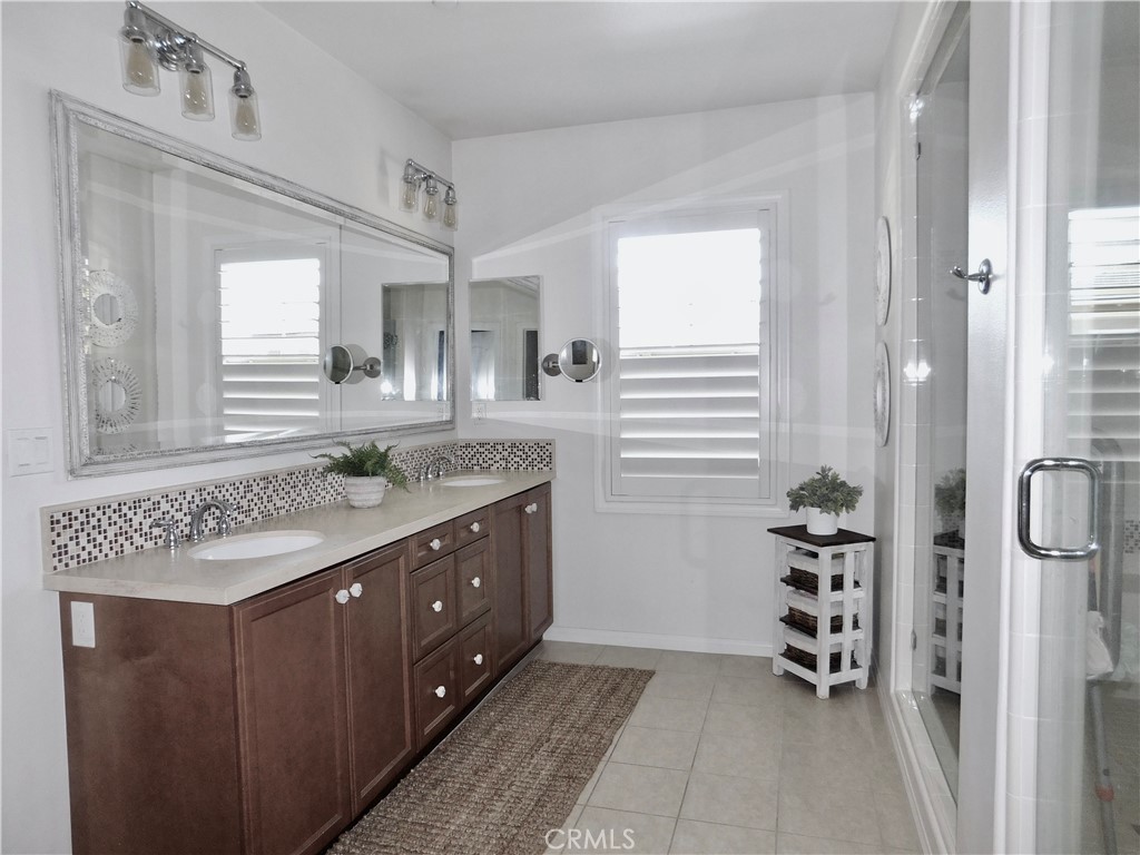 Primary Ensuite Bath Walk-in Shower - 91 Galan, Rancho Mission Viejo CA 92694 - photo 10