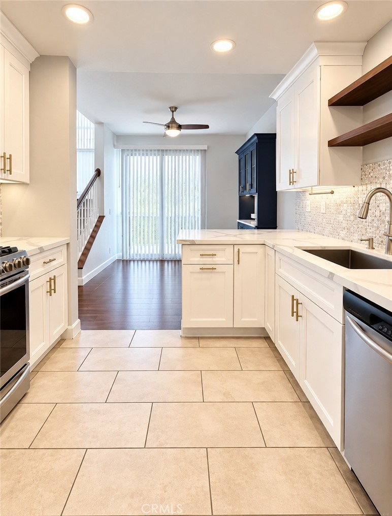 kitchen - 1 Box Elder, Rancho Santa Margarita CA 92688 - photo 5