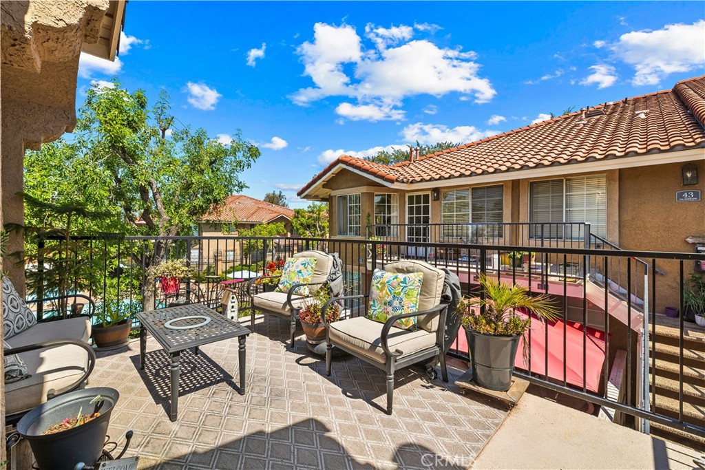 Beautiful large front patio - 1 Via Sincera, Rancho Santa Margarita CA 92688 - photo 1