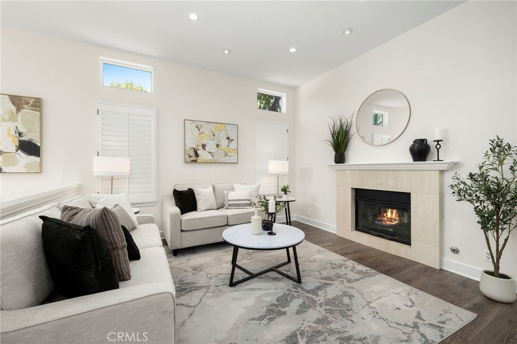 Freshly painted interior, new luxury plank flooring and new baseboards - 1 Villamoura, Rancho Santa Margarita CA 92679 - photo 7