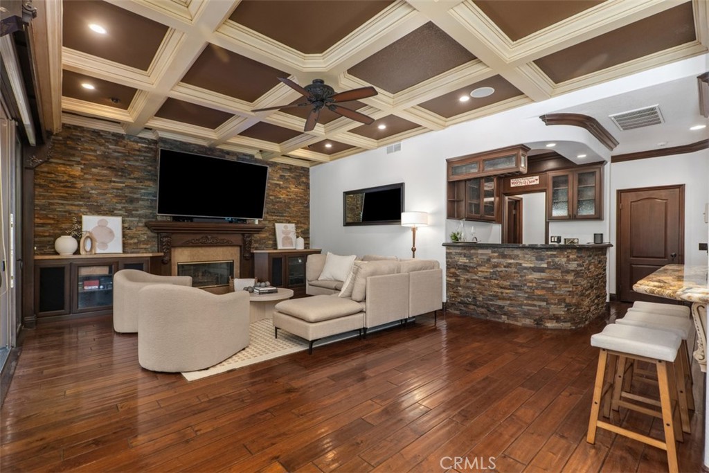Family/Great Room Opens to Kitchen - 10 Thorn Oak, Rancho Santa Margarita CA 92679 - photo 17