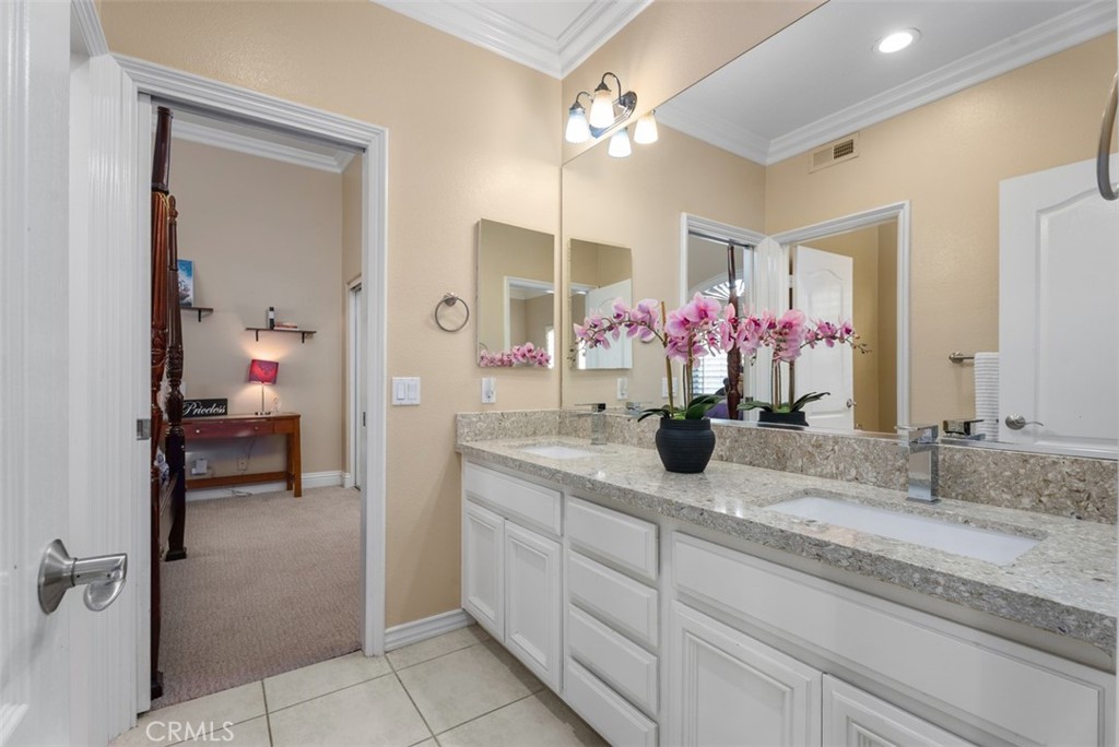 Secondary Bathroom - 10 Thorn Oak, Rancho Santa Margarita CA 92679 - photo 34