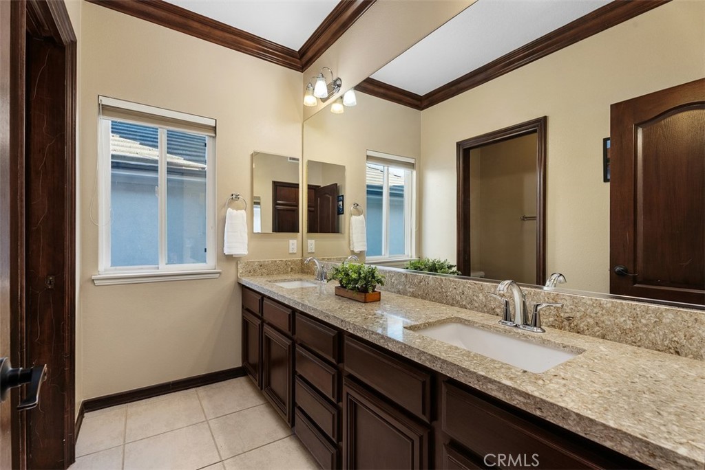 Secondary Bathroom - 10 Thorn Oak, Rancho Santa Margarita CA 92679 - photo 37