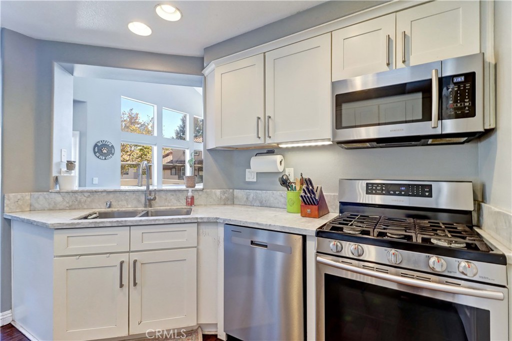 103 Camino Del Oro, Rancho Santa Margarita CA 92688 - photo 11