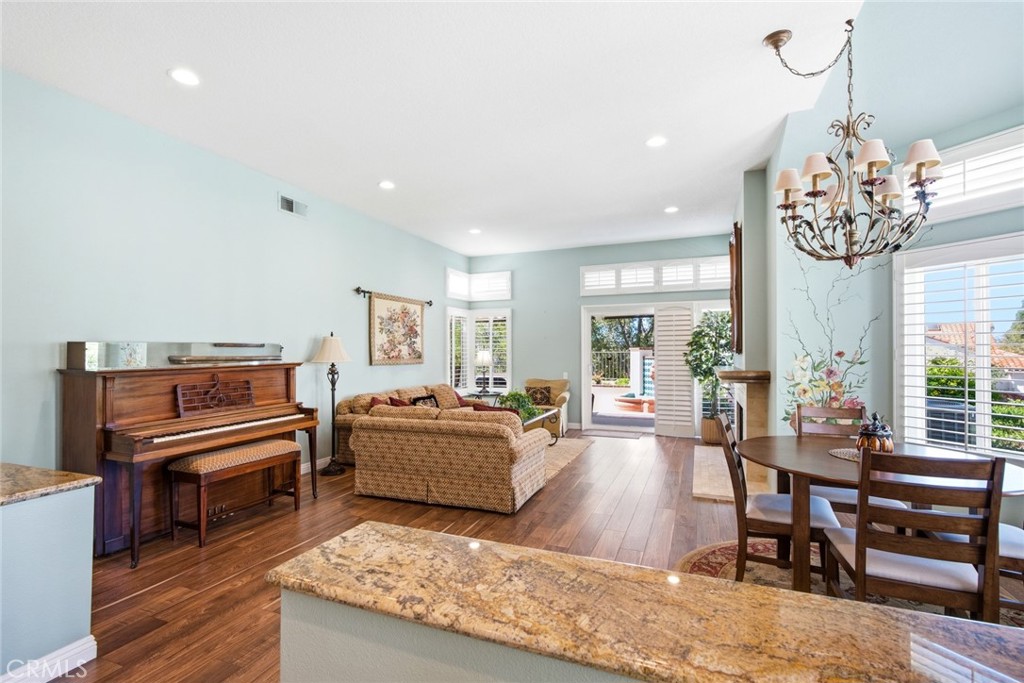 11 Calle Katrina, Rancho Santa Margarita CA 92688 - photo 3