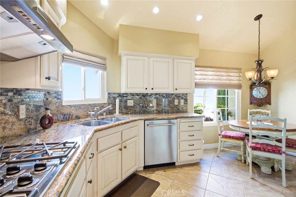 11 Calle Katrina, Rancho Santa Margarita CA 92688 - photo 14