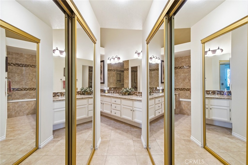 11 Calle Katrina, Rancho Santa Margarita CA 92688 - photo 24