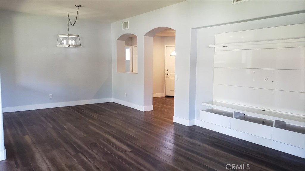Large Living Room and Dining area. - 11 Via Pausa, Rancho Santa Margarita CA 92688 - photo 6