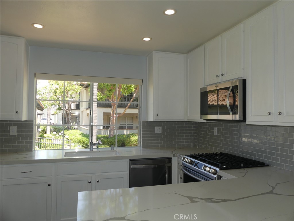 11 Via Pausa, Rancho Santa Margarita CA 92688 - photo 8