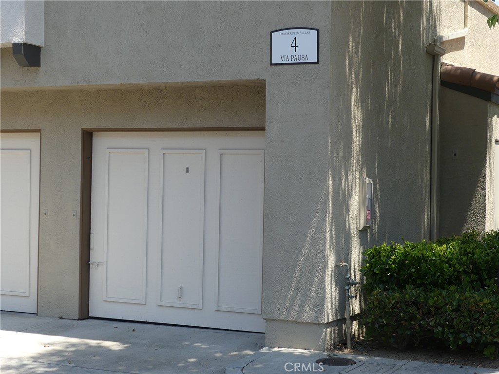 Garage #2 is directly across the driveway. - 11 Via Pausa, Rancho Santa Margarita CA 92688 - photo 40