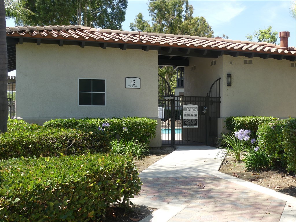 HOA pool area - 11 Via Pausa, Rancho Santa Margarita CA 92688 - photo 42