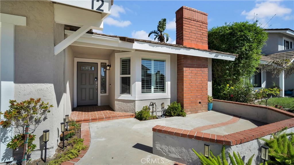 12 Calle Ranchera, Rancho Santa Margarita CA 92688 - photo 2