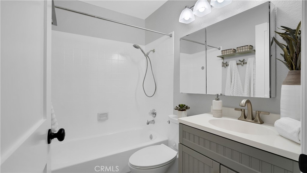 12 Calle Ranchera, Rancho Santa Margarita CA 92688 - photo 23