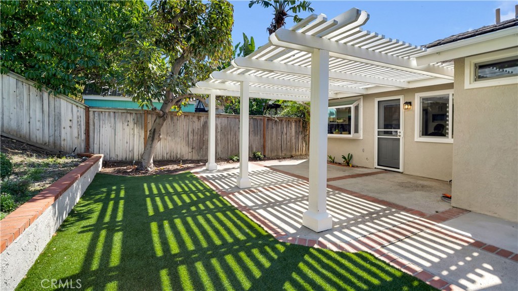 12 Calle Ranchera, Rancho Santa Margarita CA 92688 - photo 28