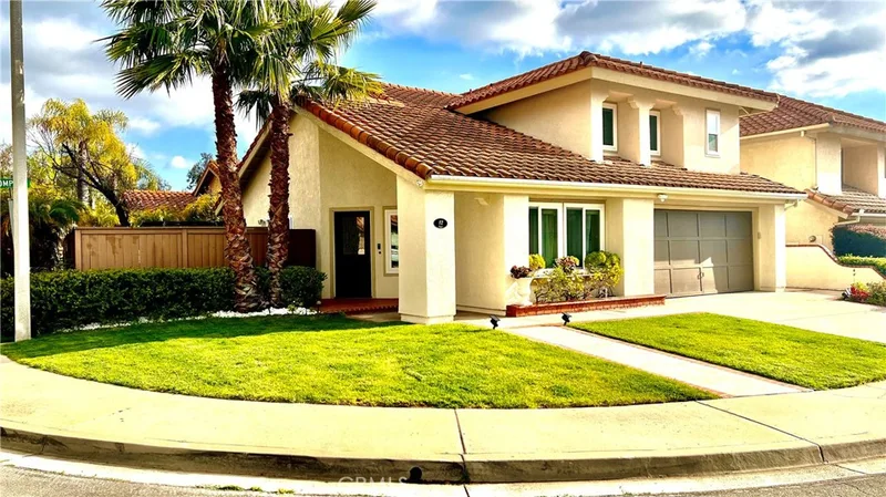12 Lompoc Court, Rancho Santa Margarita, CA 92688