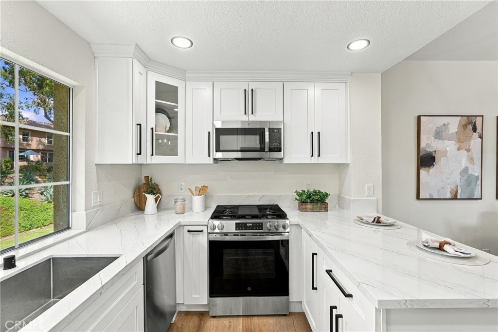 12 Via Solaz, Rancho Santa Margarita CA 92688 - photo 20