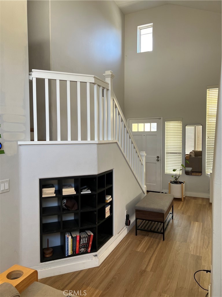 Front area foyer mezzanine - 12 Willowbrook Ln, Rancho Santa Margarita CA 92688 - photo 6