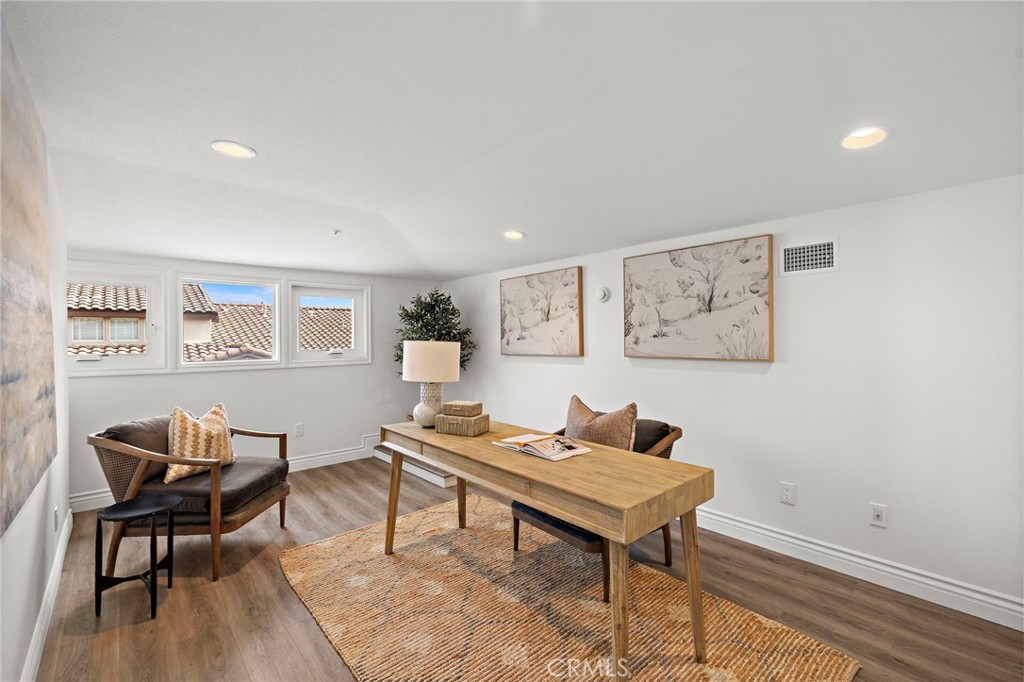Upstairs EXPANDED LOFT. - 131 Tierra Montanosa, Rancho Santa Margarita CA 92688 - photo 11