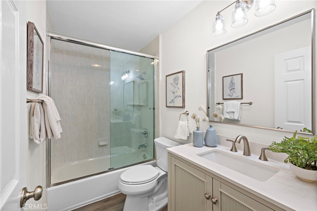 Guest Hallway Bathroom - 131 Tierra Montanosa, Rancho Santa Margarita CA 92688 - photo 13