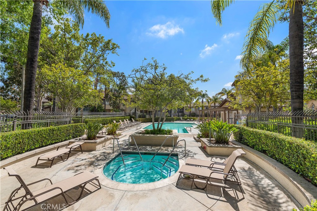 Community Pool & Spa Area - 131 Tierra Montanosa, Rancho Santa Margarita CA 92688 - photo 20