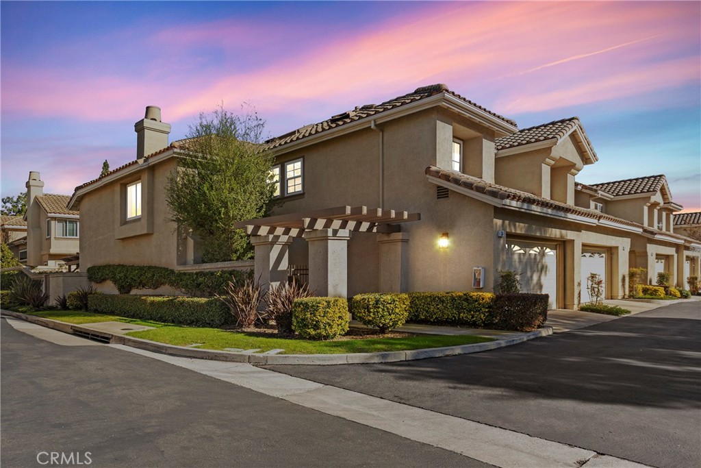 Beautiful Corner Unit Home with only one shared wall - 134 Encantado, Rancho Santa Margarita CA 92688 - photo 1