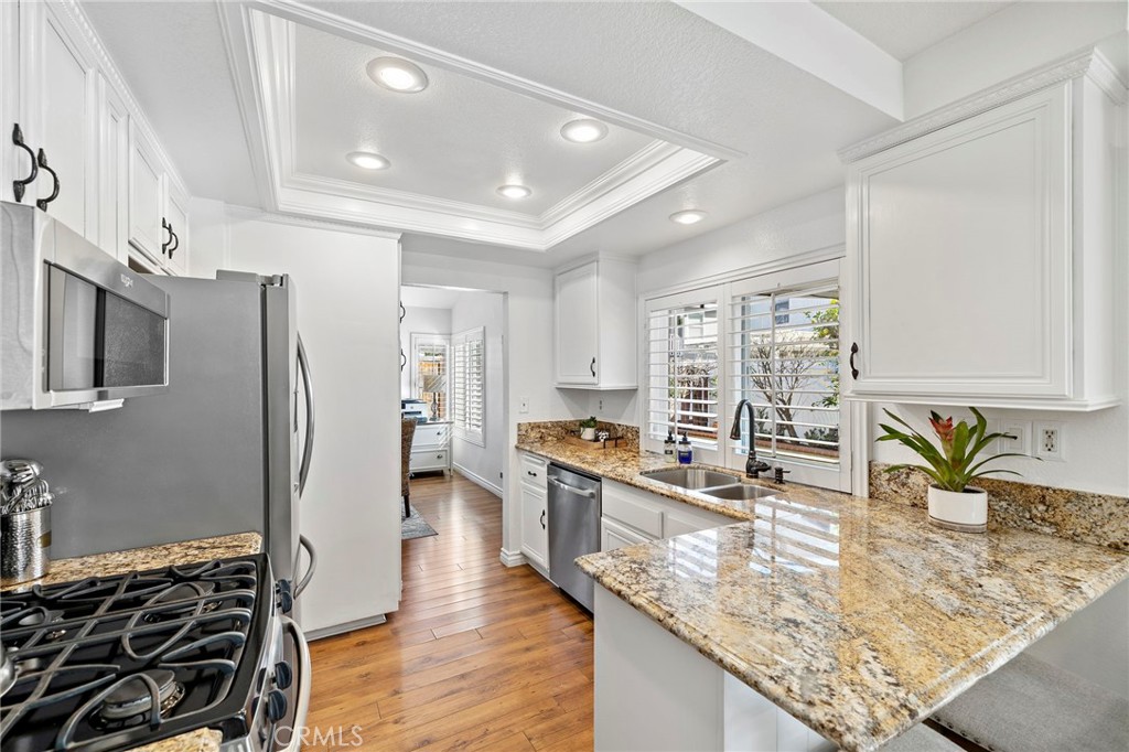 14 Calle Alimar, Rancho Santa Margarita CA 92688 - photo 1