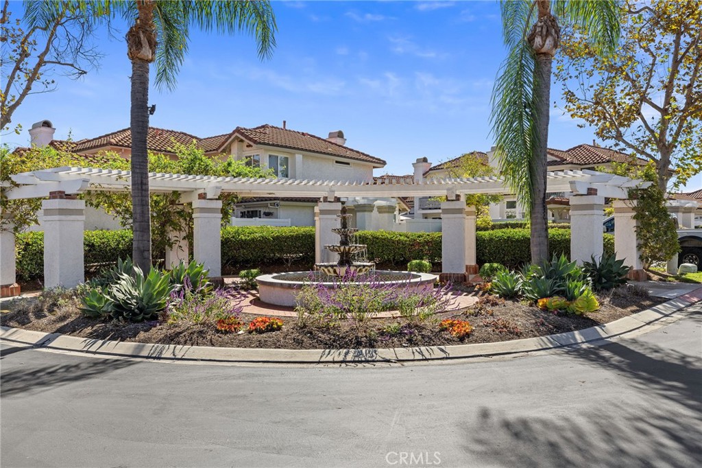 Beautiful entrance - 14 Vista Lago, Rancho Santa Margarita CA 92688 - photo 3