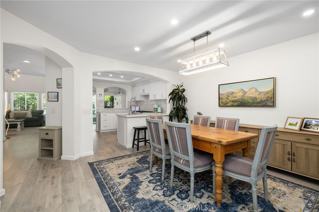 Open floor plan - 14 Vista Lago, Rancho Santa Margarita CA 92688 - photo 5