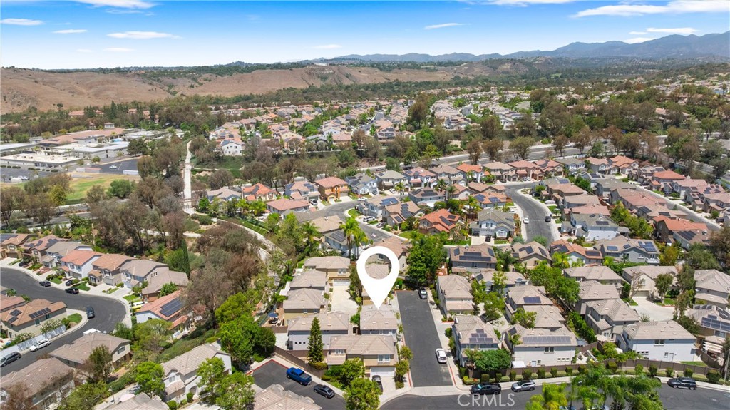 Enjoy the perfect blend of suburban charm and natural beauty with nearby parks, recreational facilities, and open-space - 15 Poppyfield, Rancho Santa Margarita CA 92688 - photo 40