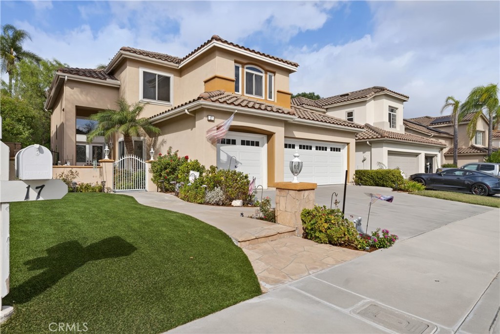 17 Via Anadeja, Rancho Santa Margarita CA 92688 - photo 1