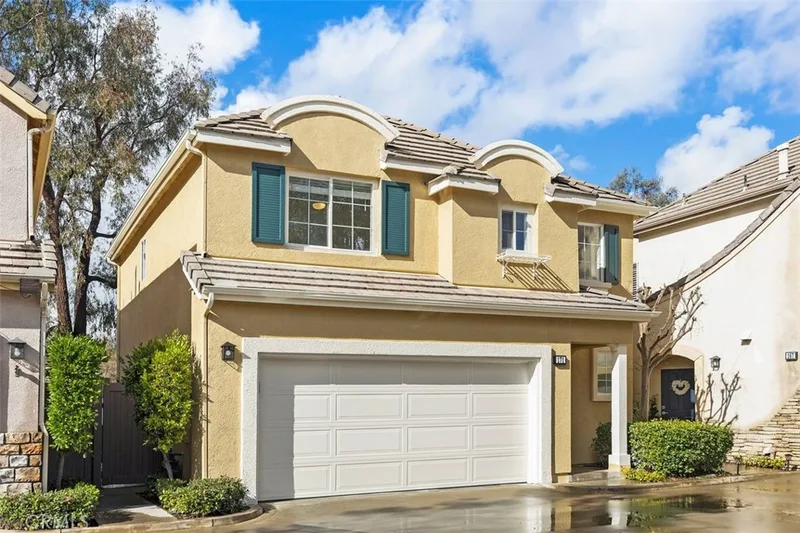 171 Bloomfield Lane, Rancho Santa Margarita, CA 92688