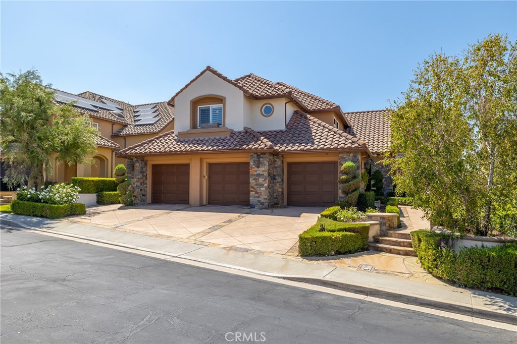 18 Hillrise, Rancho Santa Margarita CA 92679 - photo 1