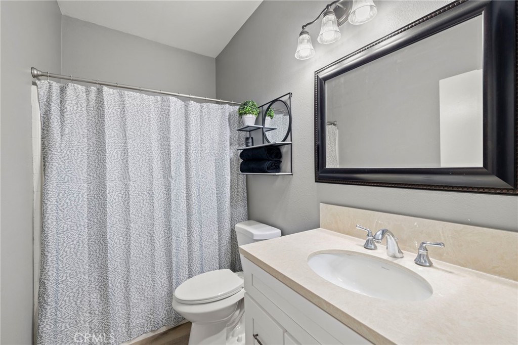 hall bathroom - 19 Calle De Suenos, Rancho Santa Margarita CA 92688 - photo 20