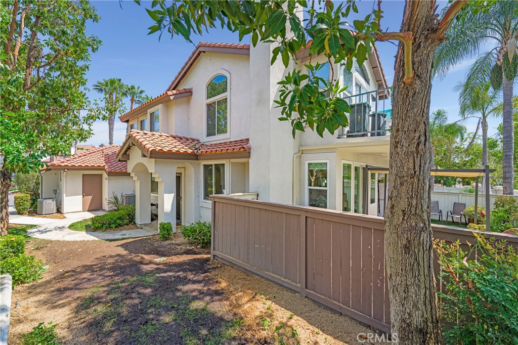2 Via Entrada, Rancho Santa Margarita CA 92688 - photo 2