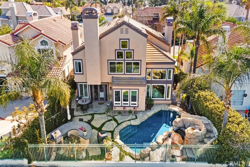 21 Summitcrest, Rancho Santa Margarita, CA 92679