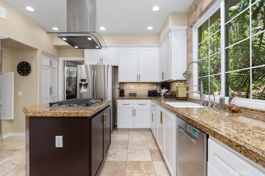 21792 Hermosa Lane, Rancho Santa Margarita CA 92679 - photo 12